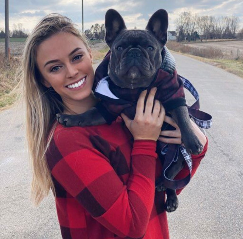 Lisa Bentley holding her dog